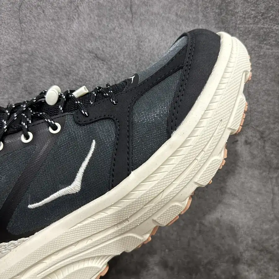 Hoka One One Bondi B3 LS Running Shoes Men's and Women's