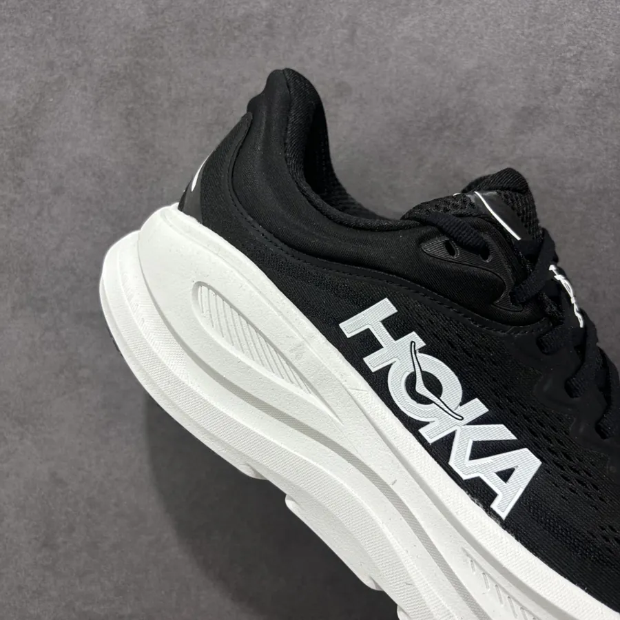 Hoka One One Bondi 9 Wide Premium Running Shoes