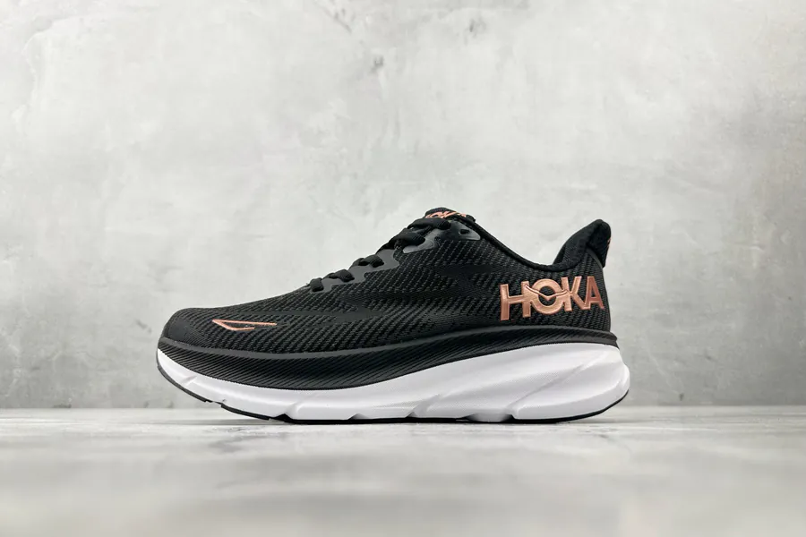 One One Ifton 9 in Black