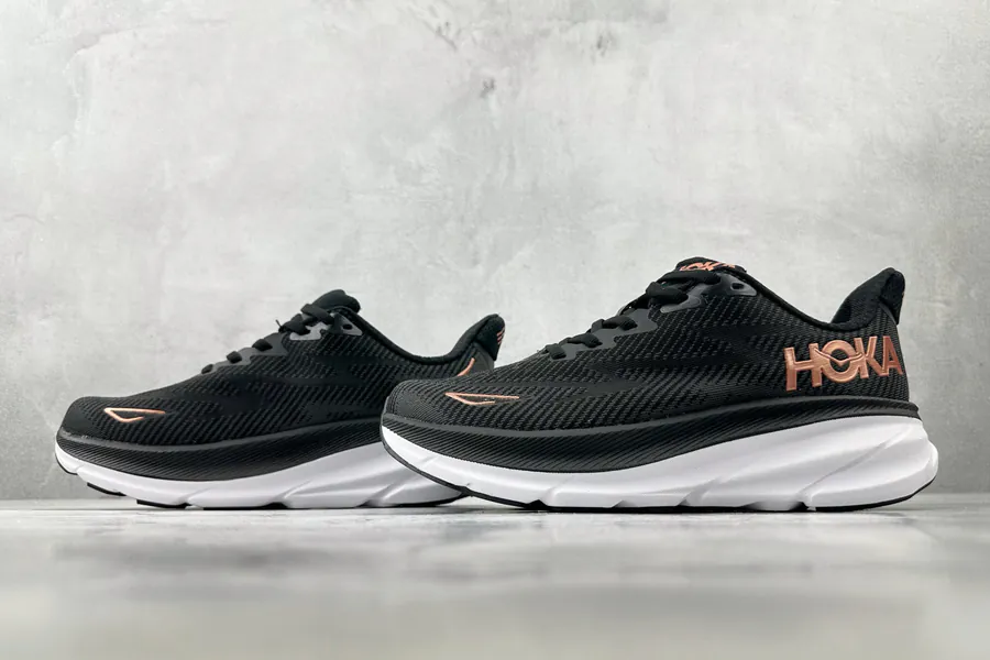 One One Ifton 9 in Black