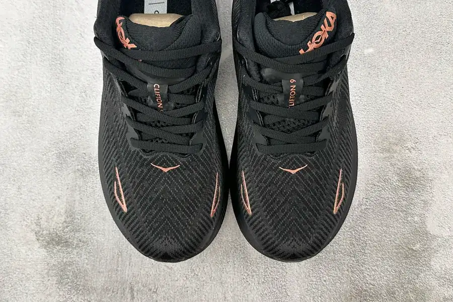 One One Ifton 9 in Black