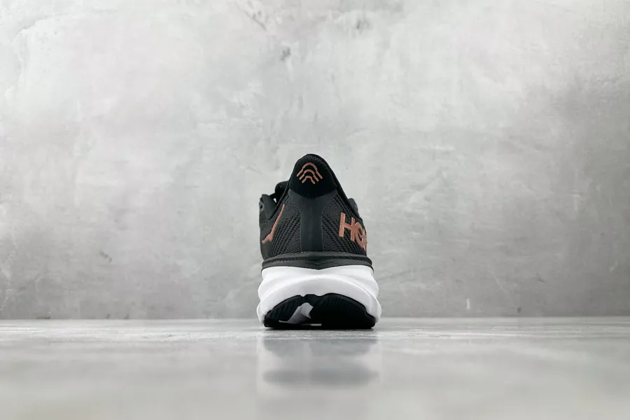 One One Ifton 9 in Black