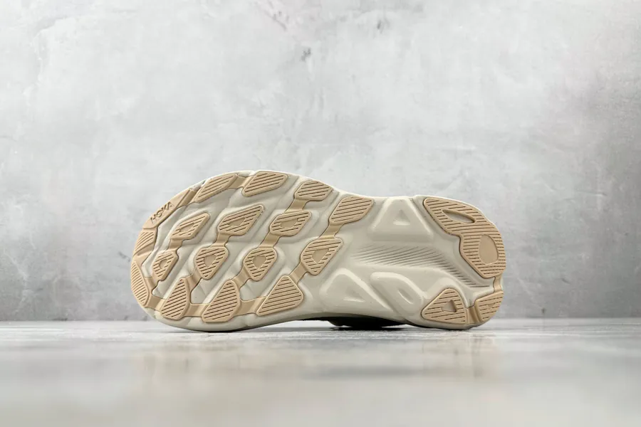 ONE ONE ifton 9 in Light Brown
