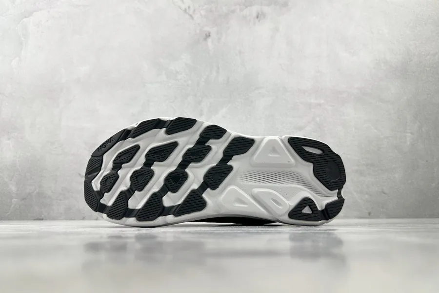 One One ifton 9 in Black Gray