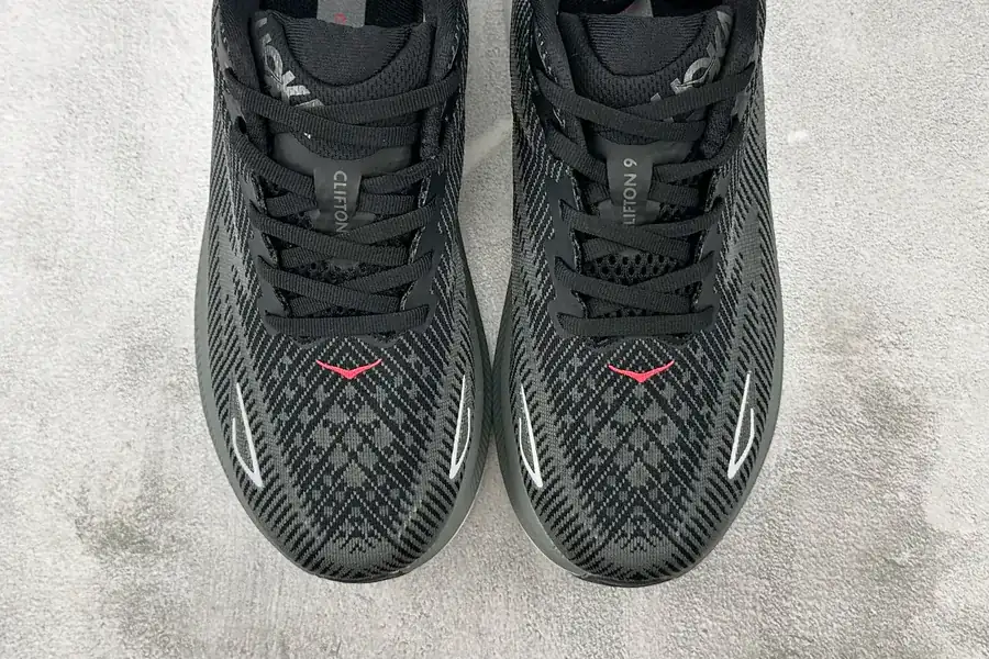 One One ifton 9 in Black Gray