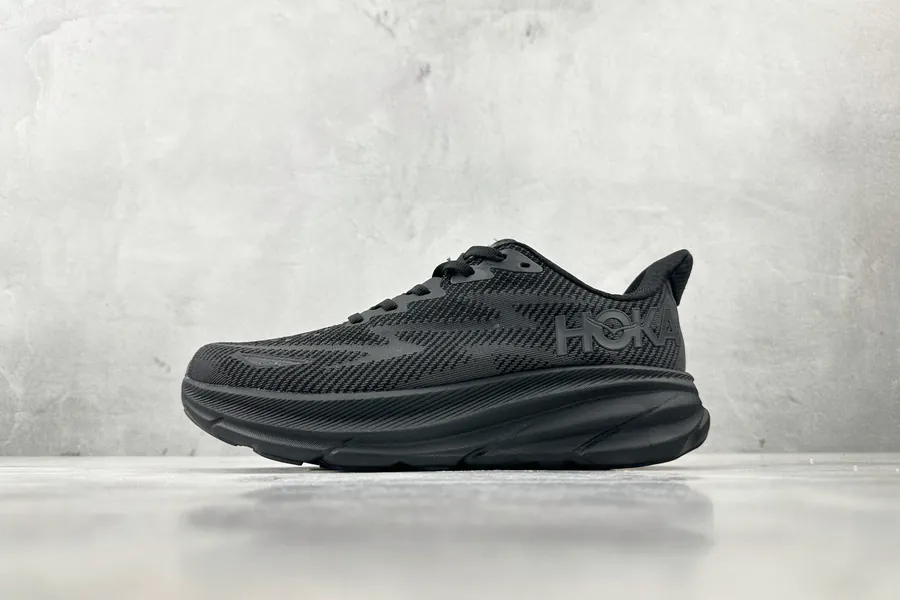 One One ifton 9 in Black