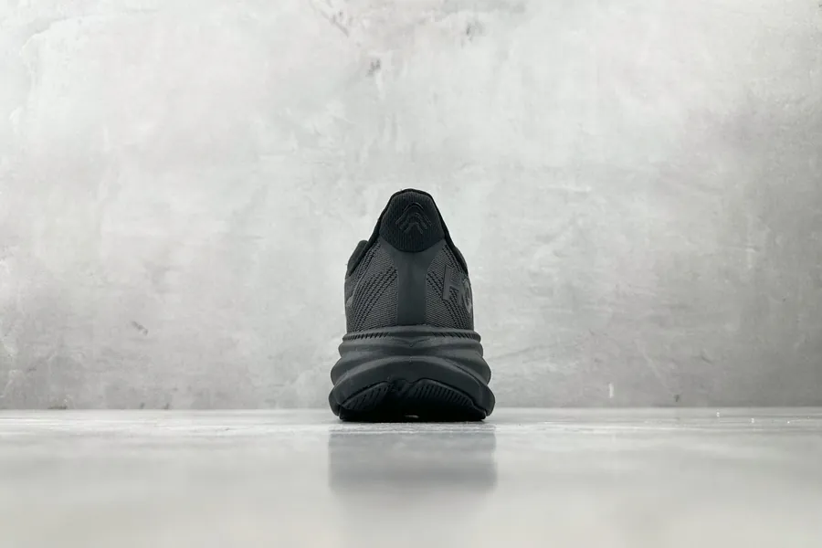 One One ifton 9 in Black