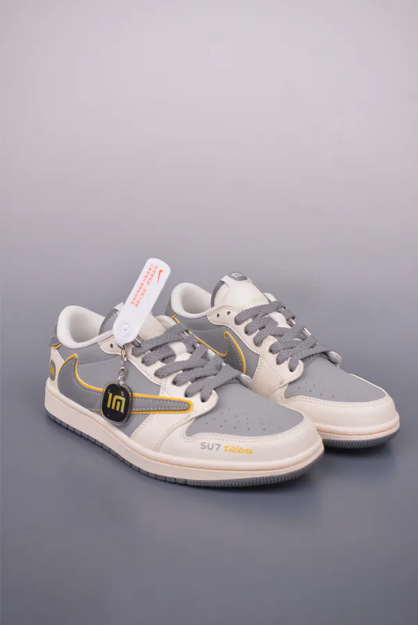 Fraent x Travis Scott x Xiaomi Su7 1 Low Triple Collaboration