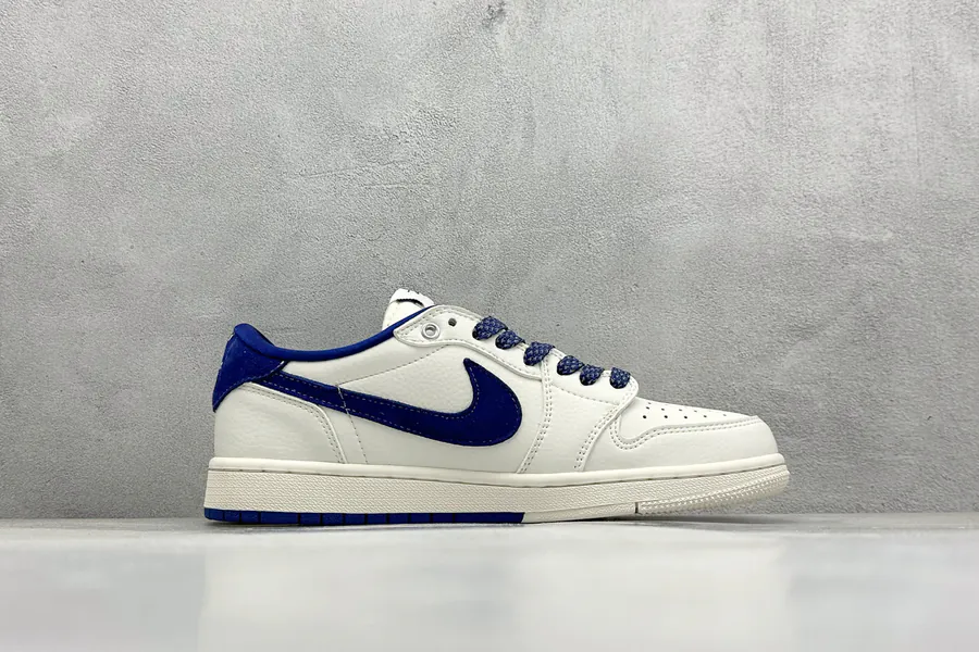 Fraent x Travis Scott x Air 1 Low Triple Collaboration Low Sneaker