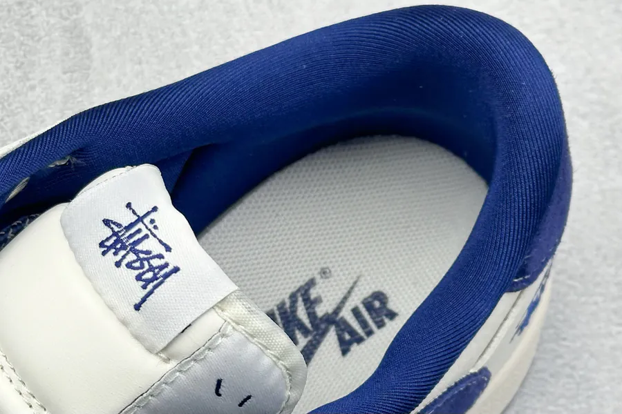 Fraent x Travis Scott x Air 1 Low Triple Collaboration Low Sneaker