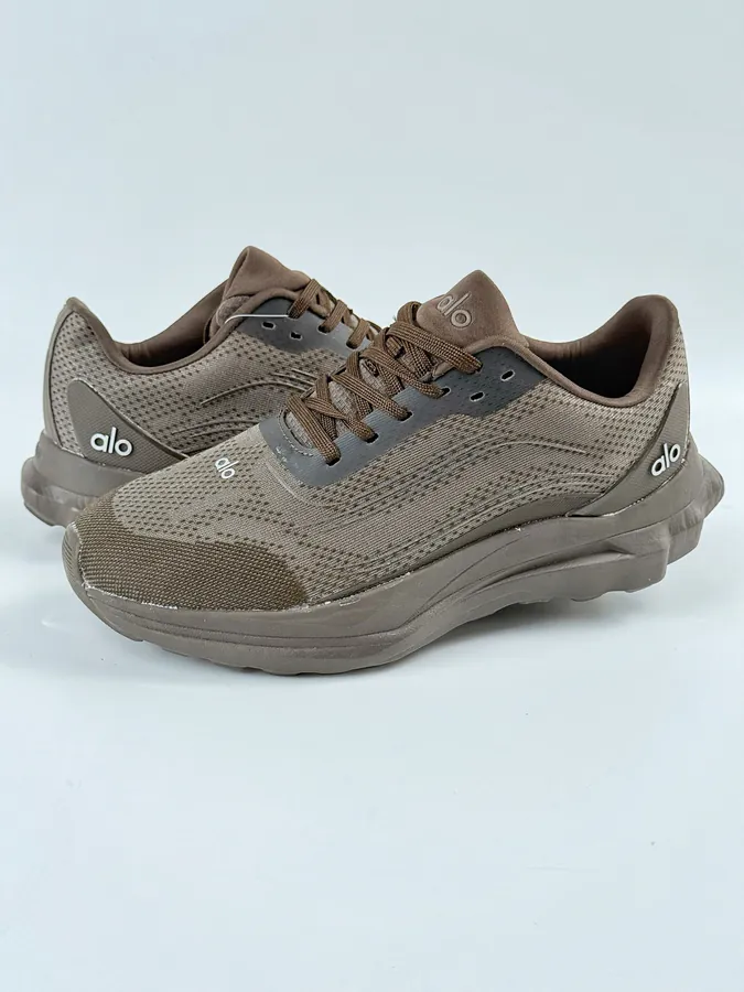 Alo Yoga Alo Runner Comfortable and Stylish Low Top Running Shoes