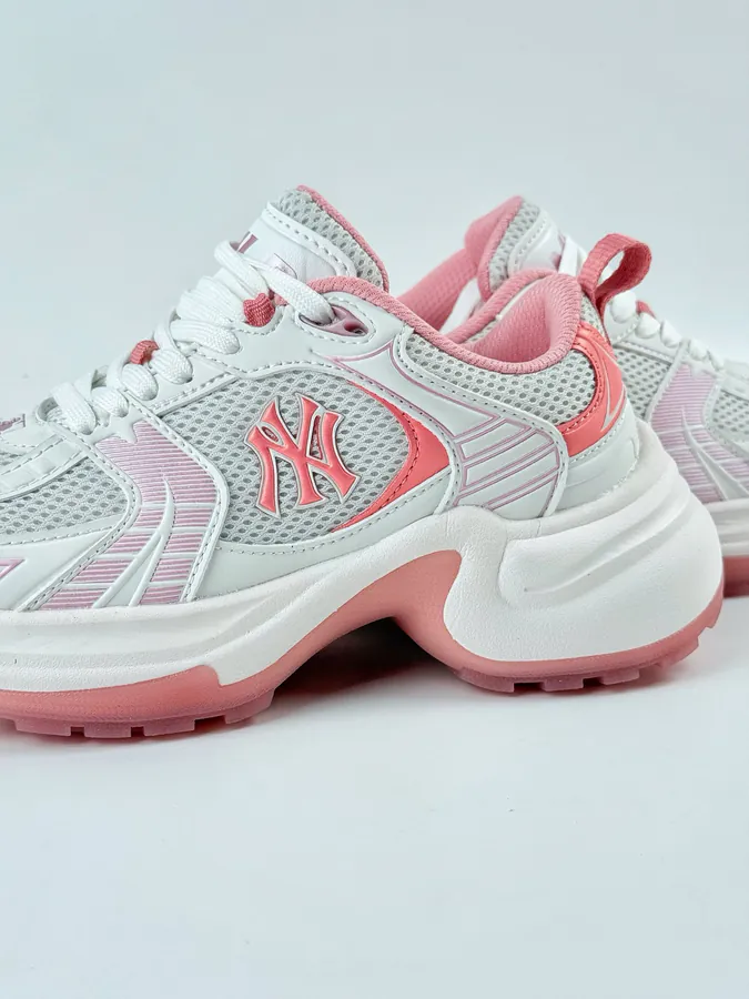 MLB Chunky Runner Basic Thick Soled Sneaker