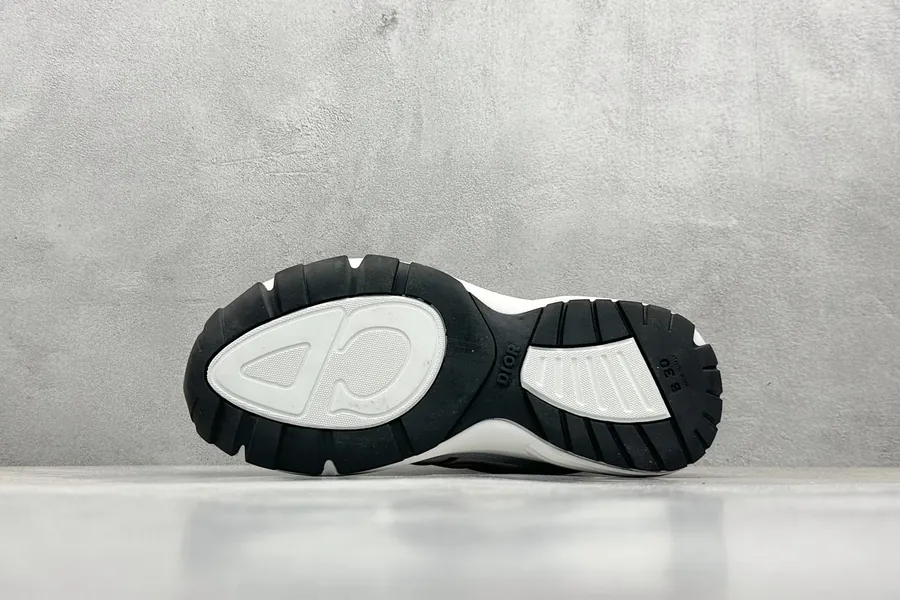 DIO B30 Low Top Sneaker Classic Dad Shoes with Retro Style