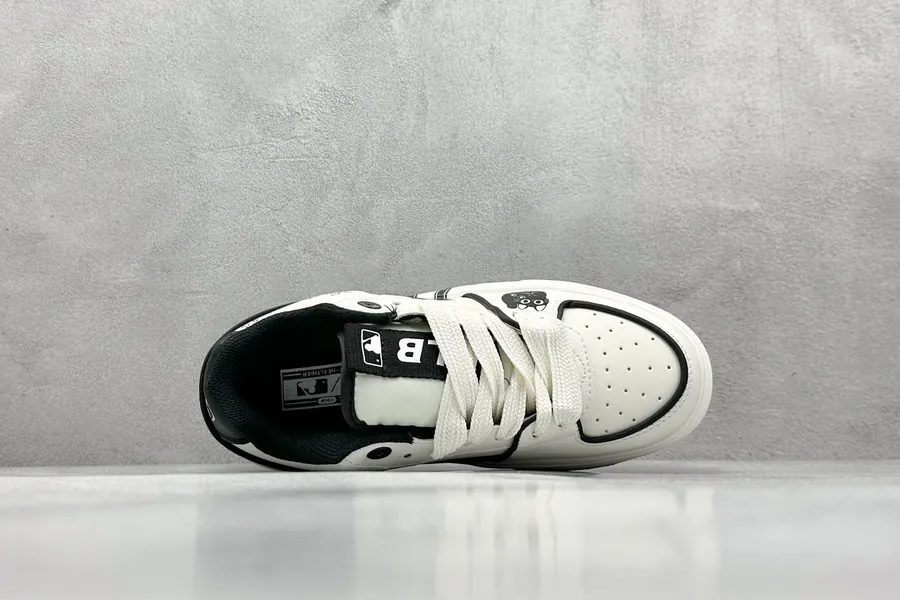 MLB NY Print Sneaker Exclusive Original