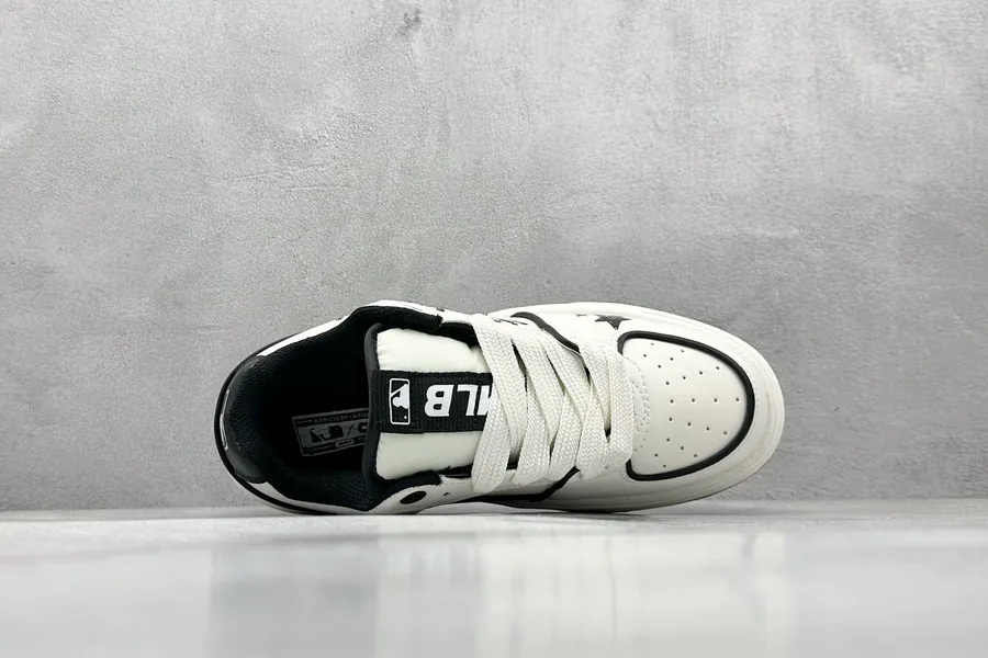 MLB NY Print Sneaker Exclusive Original