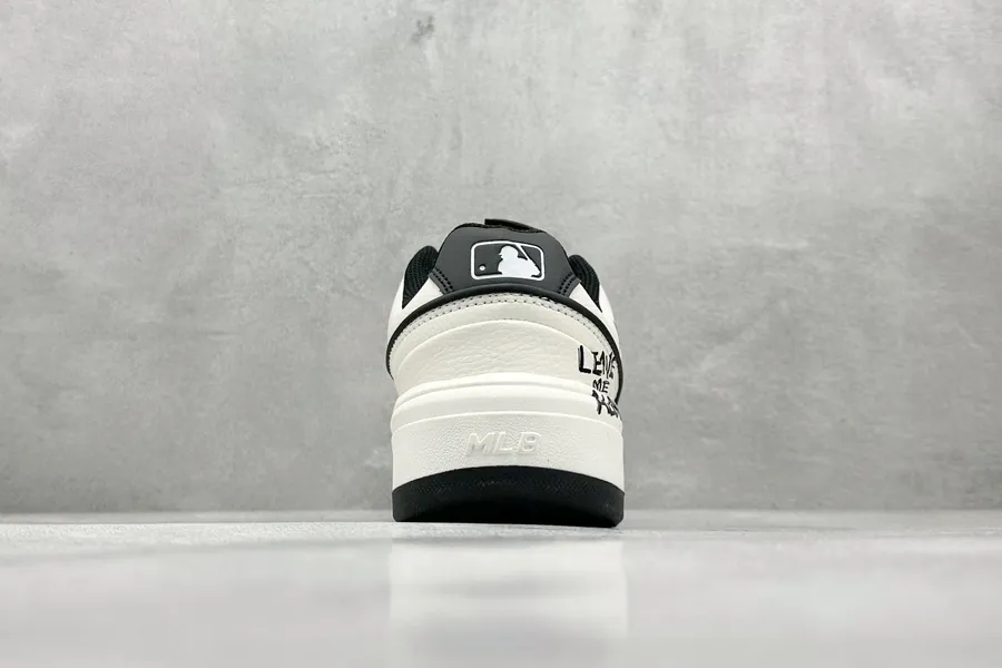 MLB NY Print Sneaker Exclusive Original