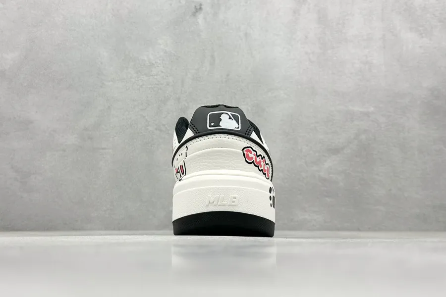 MLB NY Print Sneaker Exclusive Original