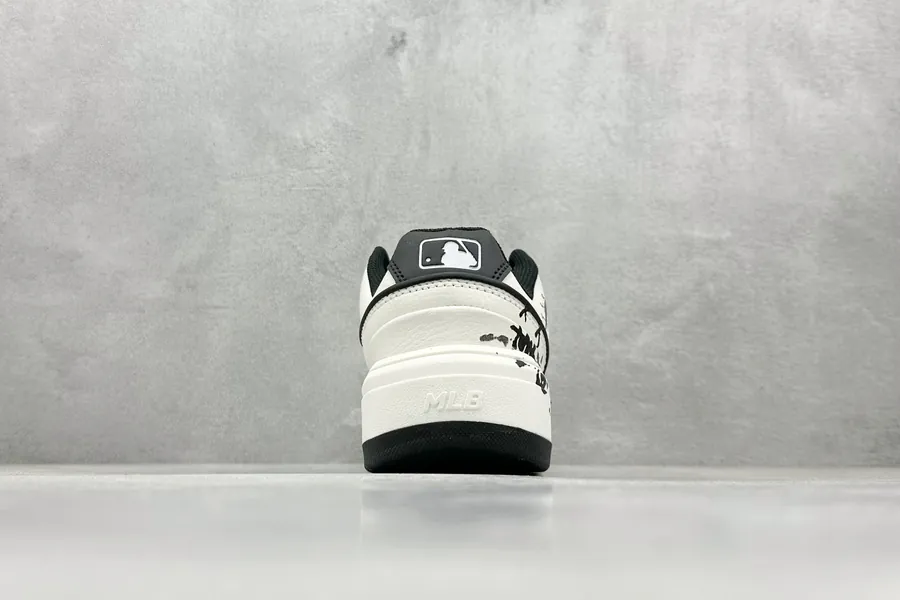 MLB NY Print Sneaker Exclusive Original