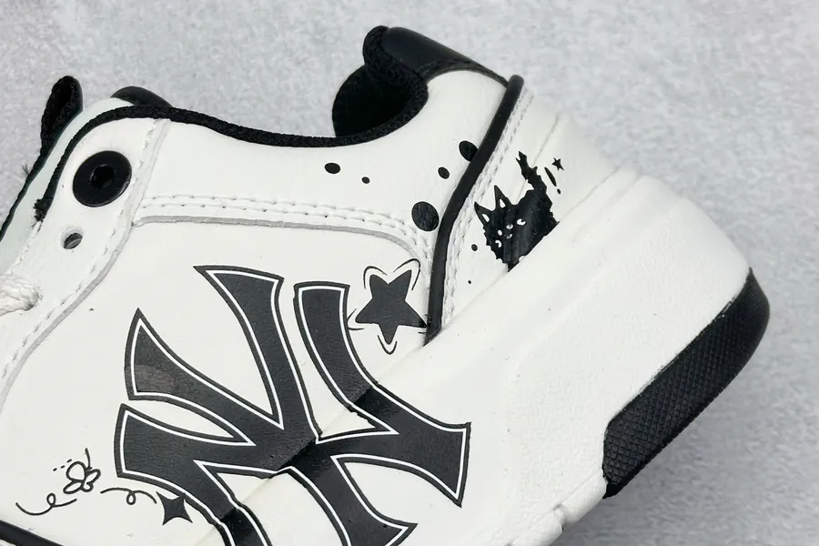 MLB NY Print Sneaker Exclusive Original