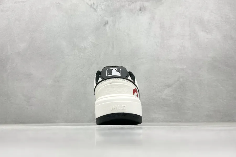 MLB NY Print Sneaker Exclusive Original