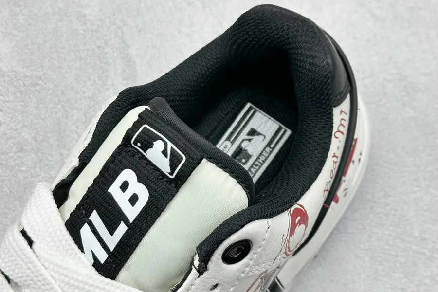 MLB NY Print Sneaker Exclusive Original