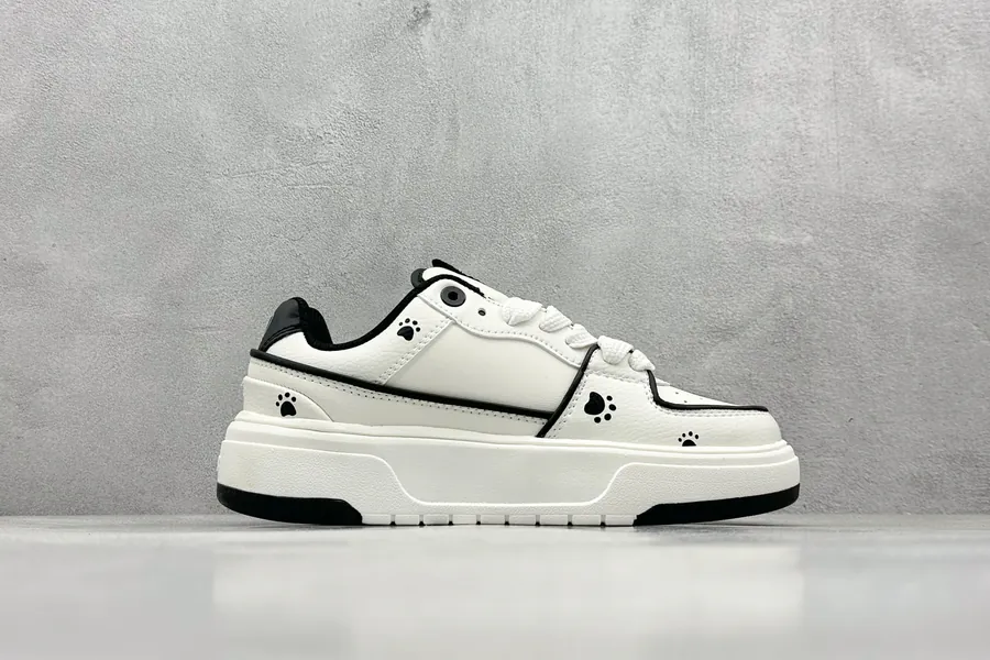 MLB NY Print Sneaker with Custom Graffiti Design