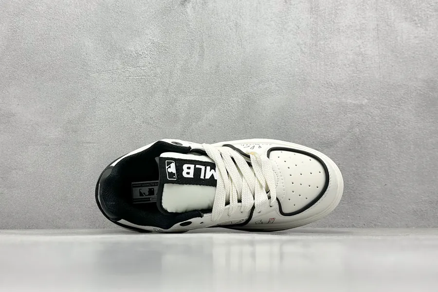 MLB NY Print Sneaker Exclusive Original