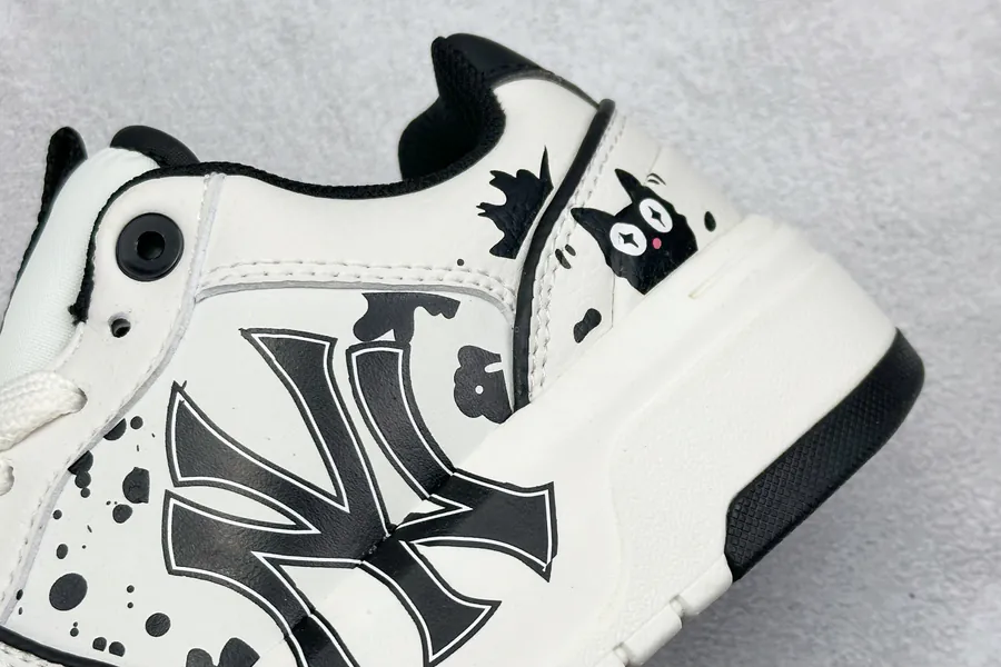 MLB NY Print Sneaker Exclusive Original