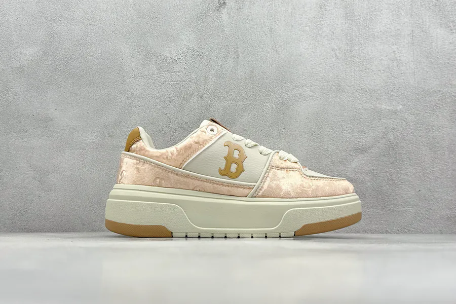MLB Chunky Liner Low Top Sneaker