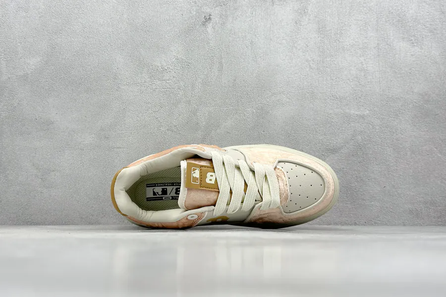 MLB Chunky Liner Low Top Sneaker