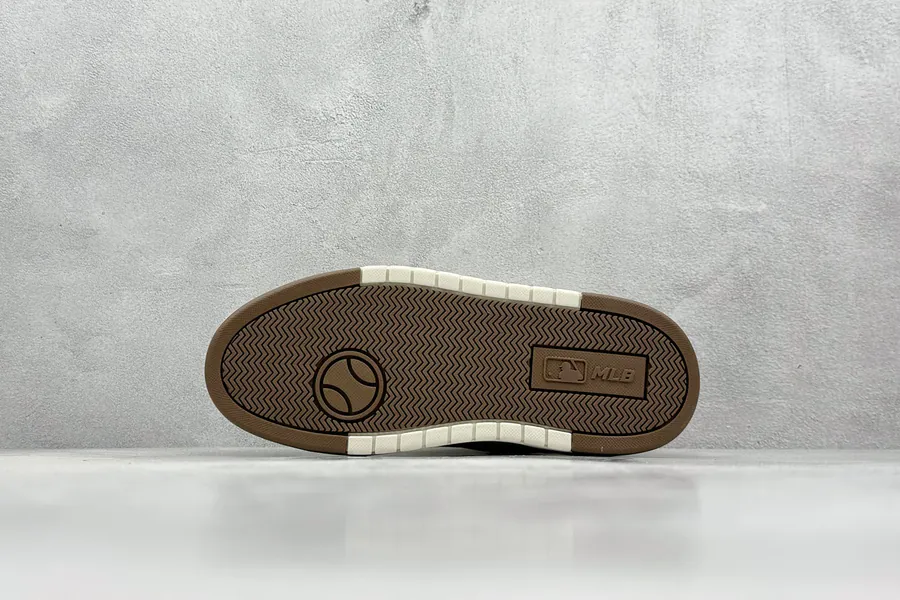 MLB Chunky Liner Low Top Dad Shoes