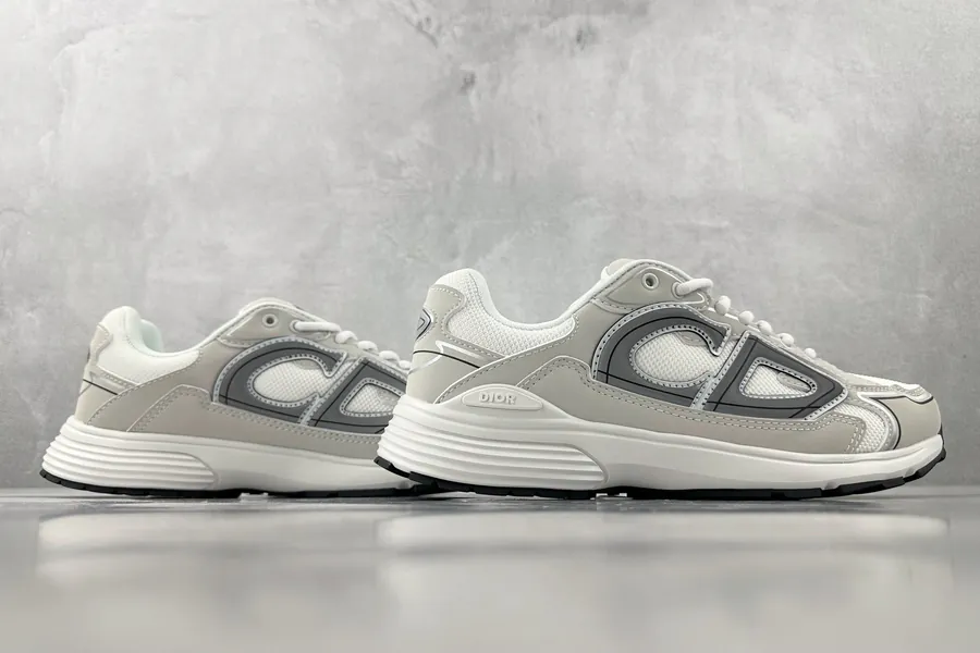 DIO B30 White Shoe