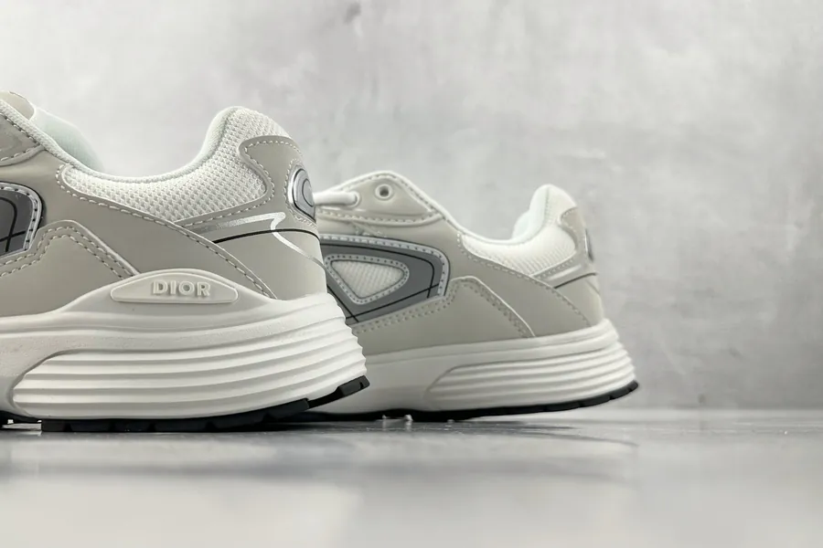 DIO B30 White Shoe