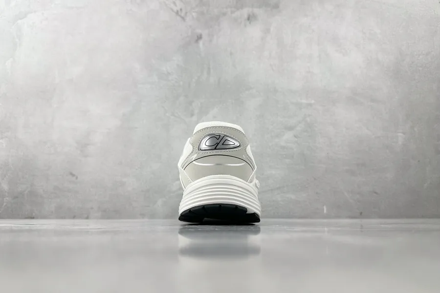 DIO B30 White Shoe