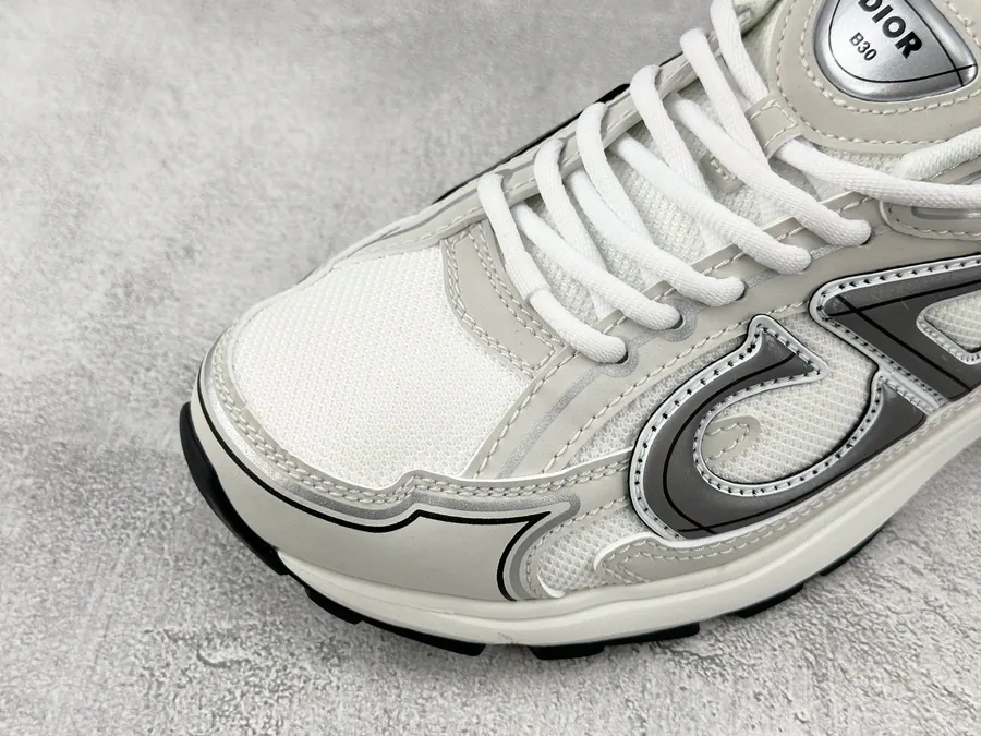 DIO White Leather Shoe