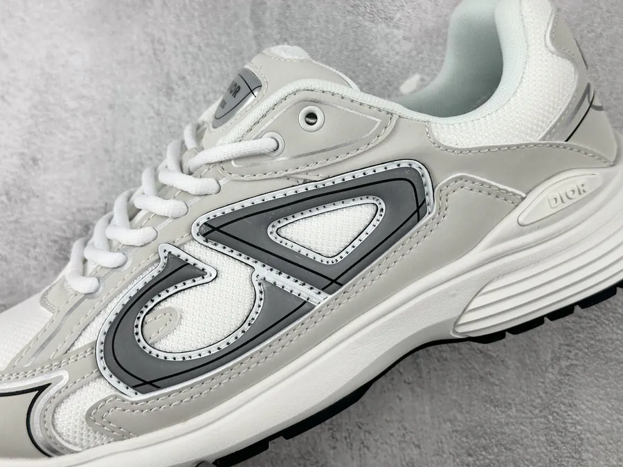 DIO White Leather Shoe