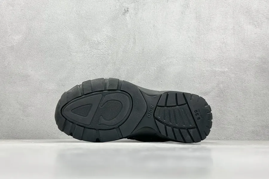DIO B30 Low Top Sneaker Classic Dad Shoes with Retro Style