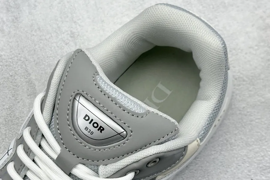 DIO B30 Low Top Sneaker Classic Dad Shoes with Vintage Style