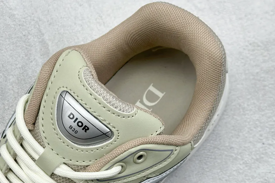 DIO B30 Low Top Sneaker Classic Dad Shoes with Retro Style