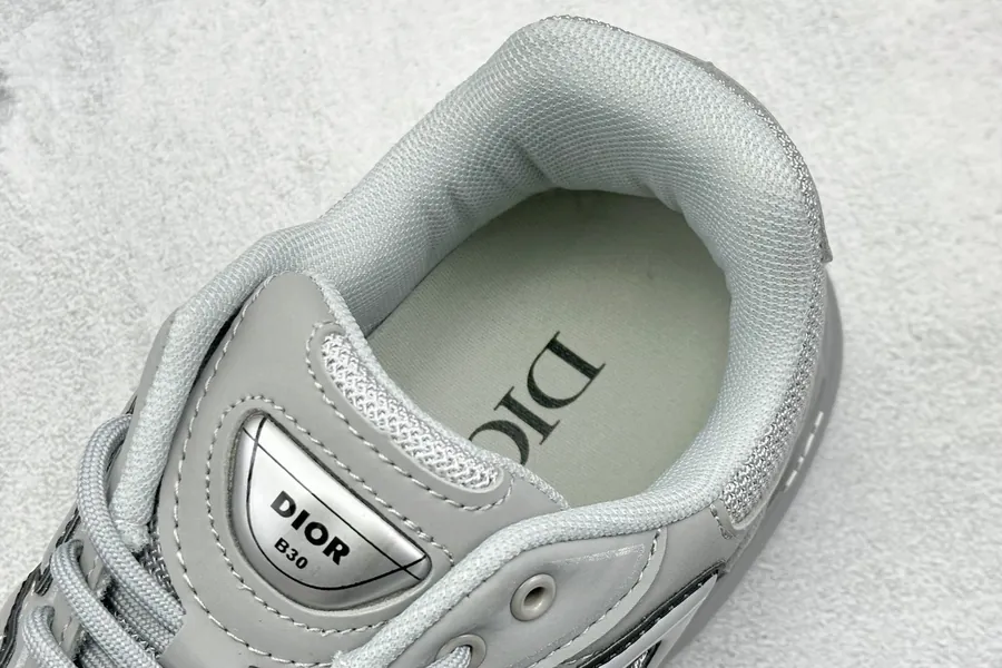 DIO B30 Low Top Sneaker Classic Dad Shoes with Vintage Style