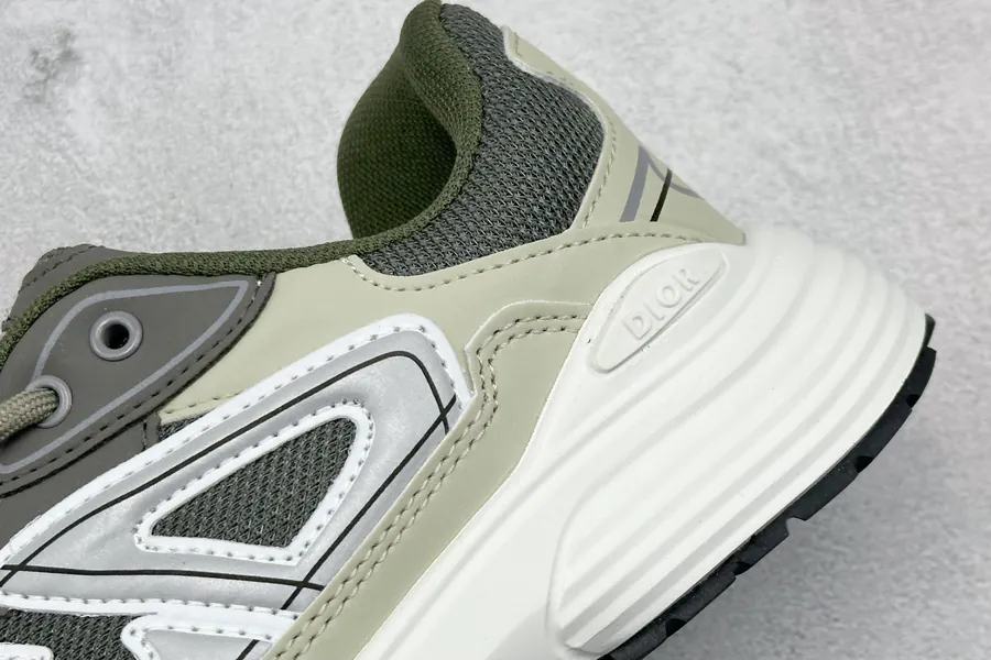 DIO B30 Low Top Sneaker Classic Dad Shoes with Retro Style