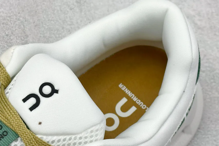 ON Cloudmonster 2 Exclusive Original Running Shoes