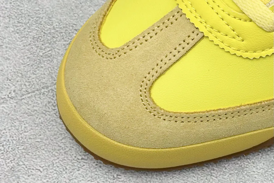 Puma Bella UT Leather Low Top Sneaker