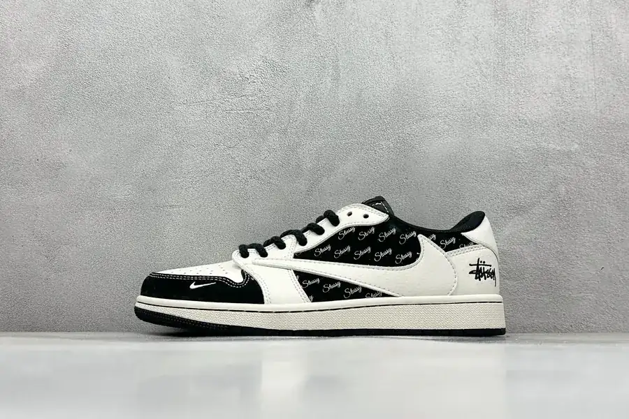 Travis Scott x Air 1 Low OG Version