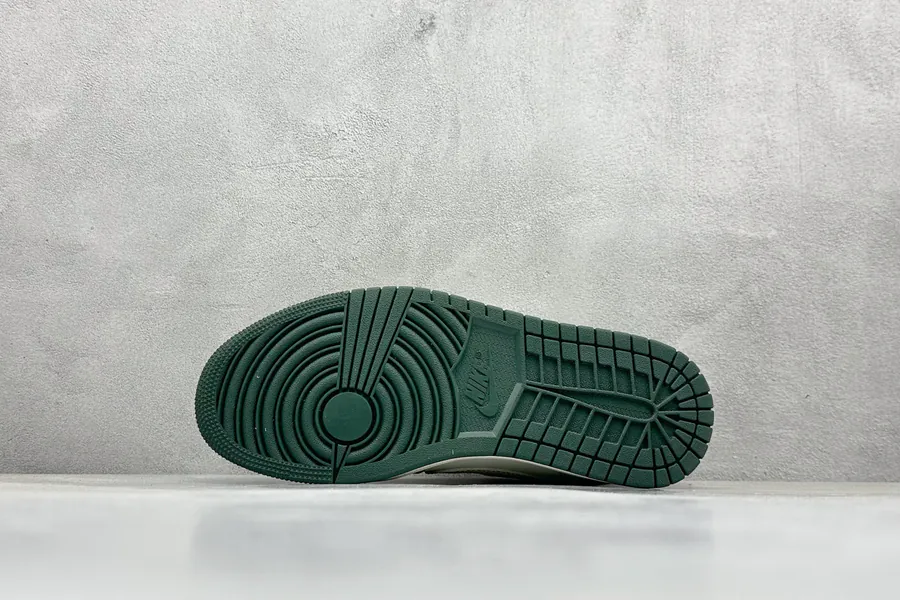 Travis Scott x Fraent Design x Air 1 Low OG SP 1 Cultural Streetwear Sneaker