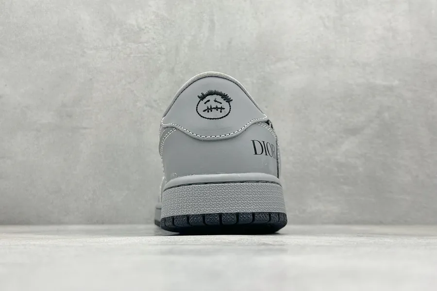 Travis Scott x FENT Design x Air 1 Low OG SP 1 Cultural Casual Sneakers