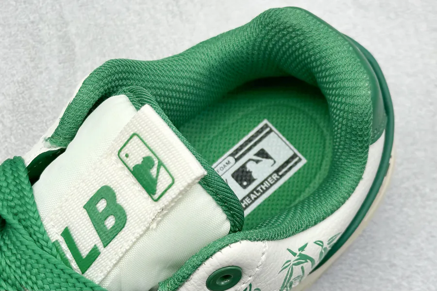 MLB NY Print Sneaker Exclusive Original