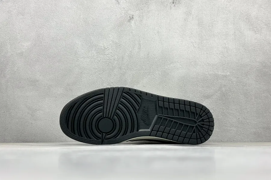 Travis Scott x Fraent Design x Air 1 Low OG SP 1 Cultural Casual Sneaker