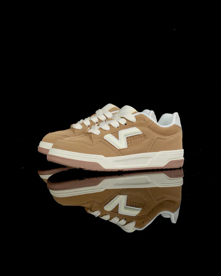 VAN Upland Brown Vintage Style Sneaker