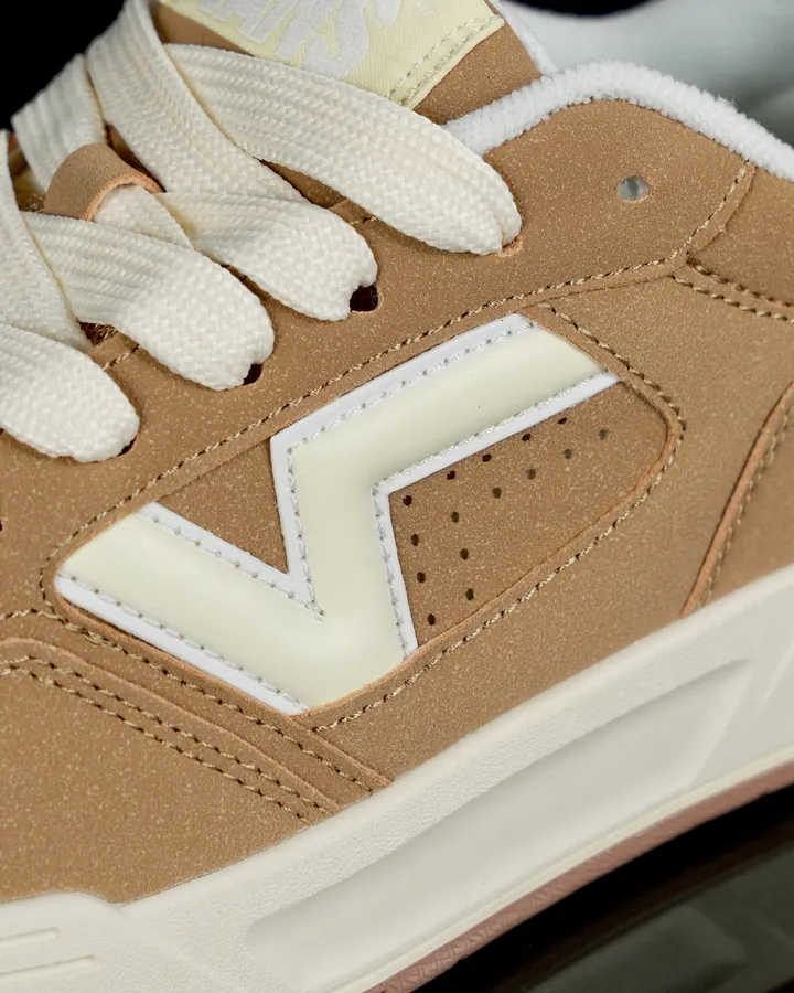VAN Upland Brown Vintage Style Sneaker